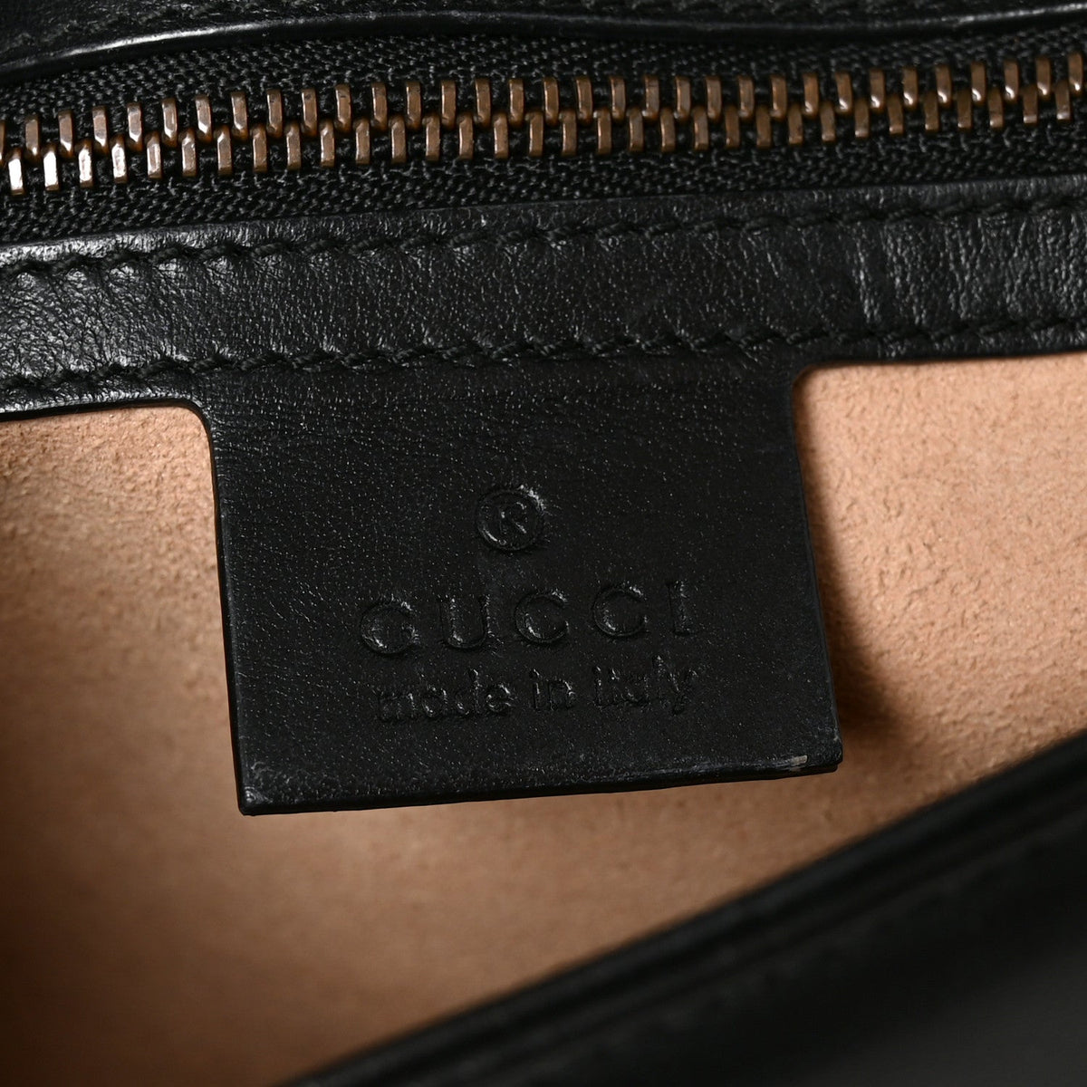 Calfskin Matelasse Small GG Marmont Shoulder Bag Black
