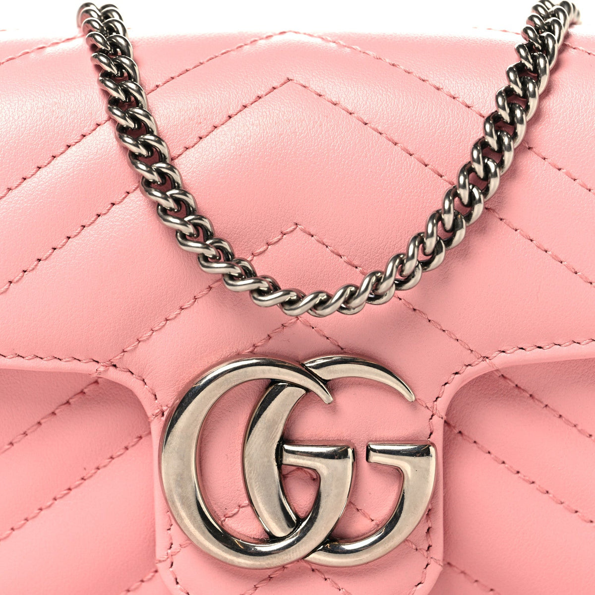 Calfskin Matelasse Super Mini GG Marmont Shoulder Bag Wild Rose