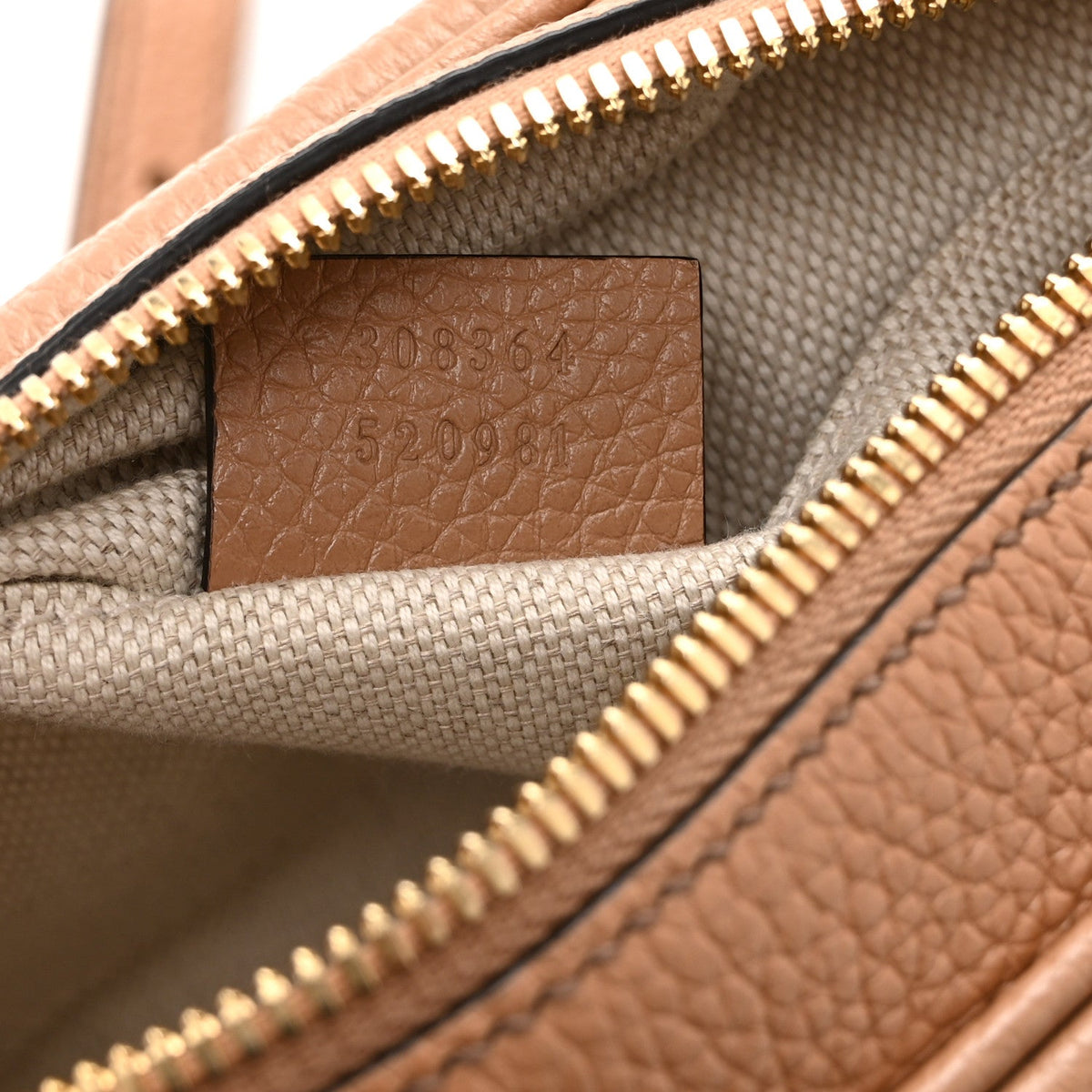 Pebbled Calfskin Small Soho Disco Bag Camelia