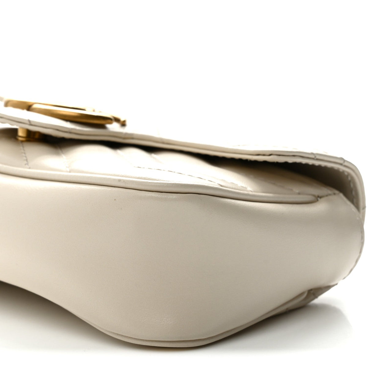Calfskin Matelasse Super Mini GG Marmont Shoulder Bag White