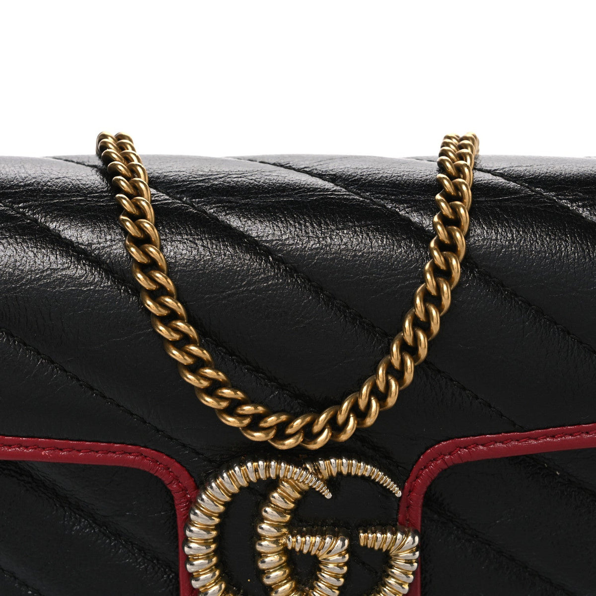 Vintage Effect Calfskin Matelasse Diagonal Super Mini Torchon GG Marmont Shoulder Bag Black Romantic Cherry