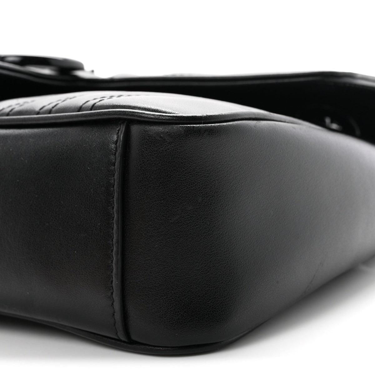 Calfskin Matelasse Monochrome Small GG Marmont Shoulder Bag Black