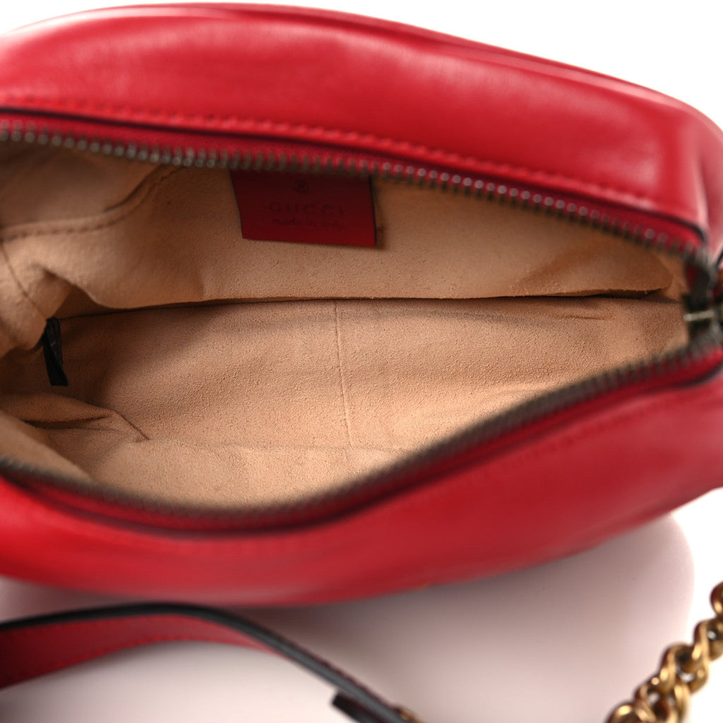 Calfskin Matelasse Mini GG Marmont Chain Shoulder Bag Hibiscus Red