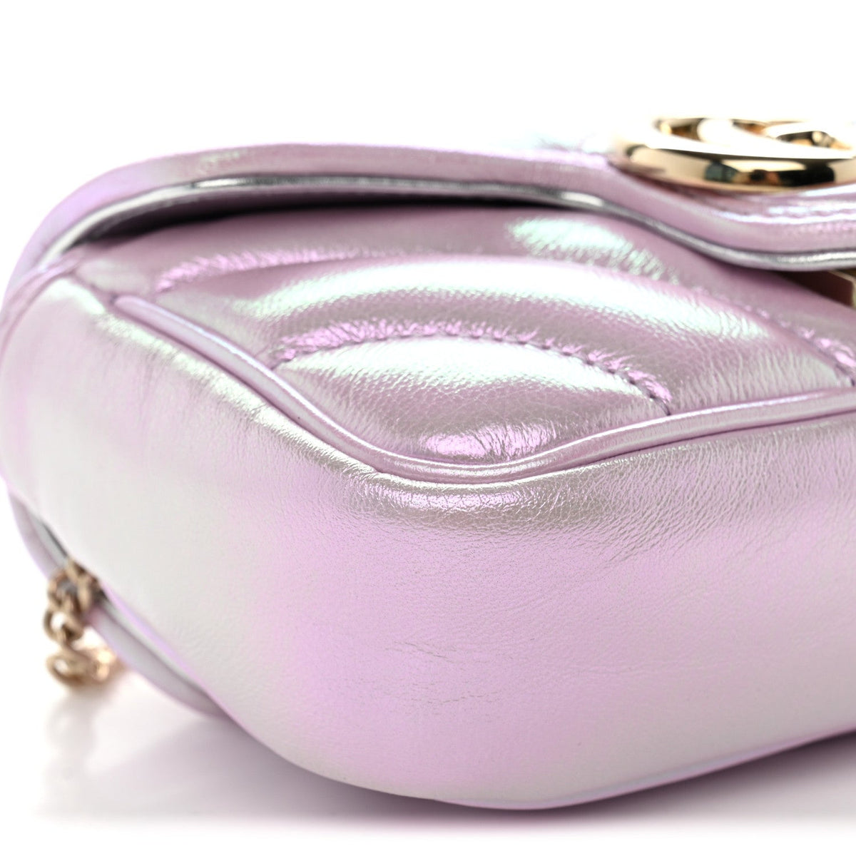 Iridescent Nappa Chevron Matelasse Super Mini GG Marmont Shoulder Bag Iridescent Escape Pink