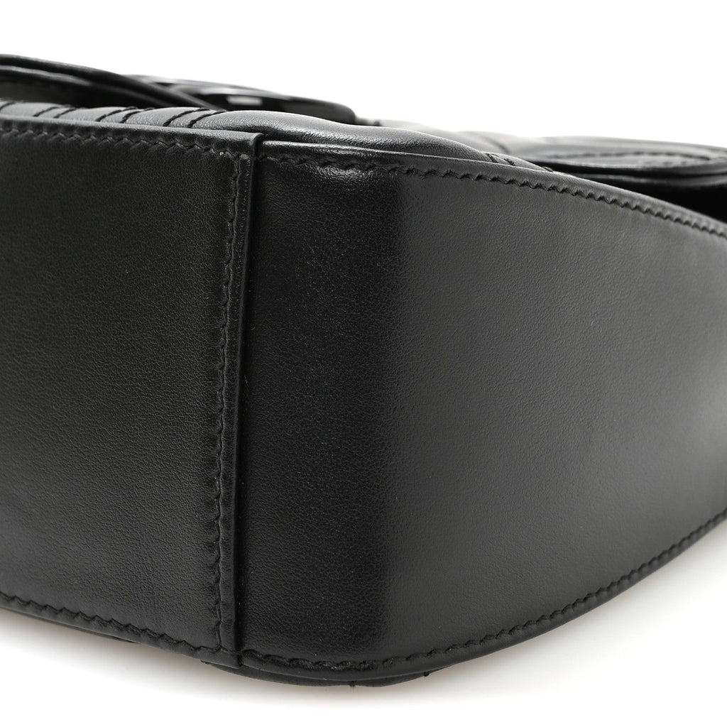 Calfskin Matelasse Monochrome GG Marmont Top Handle Shoulder Bag Black