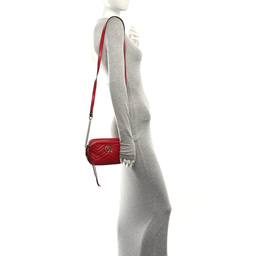 Calfskin Matelasse Mini GG Marmont Chain Shoulder Bag Hibiscus Red