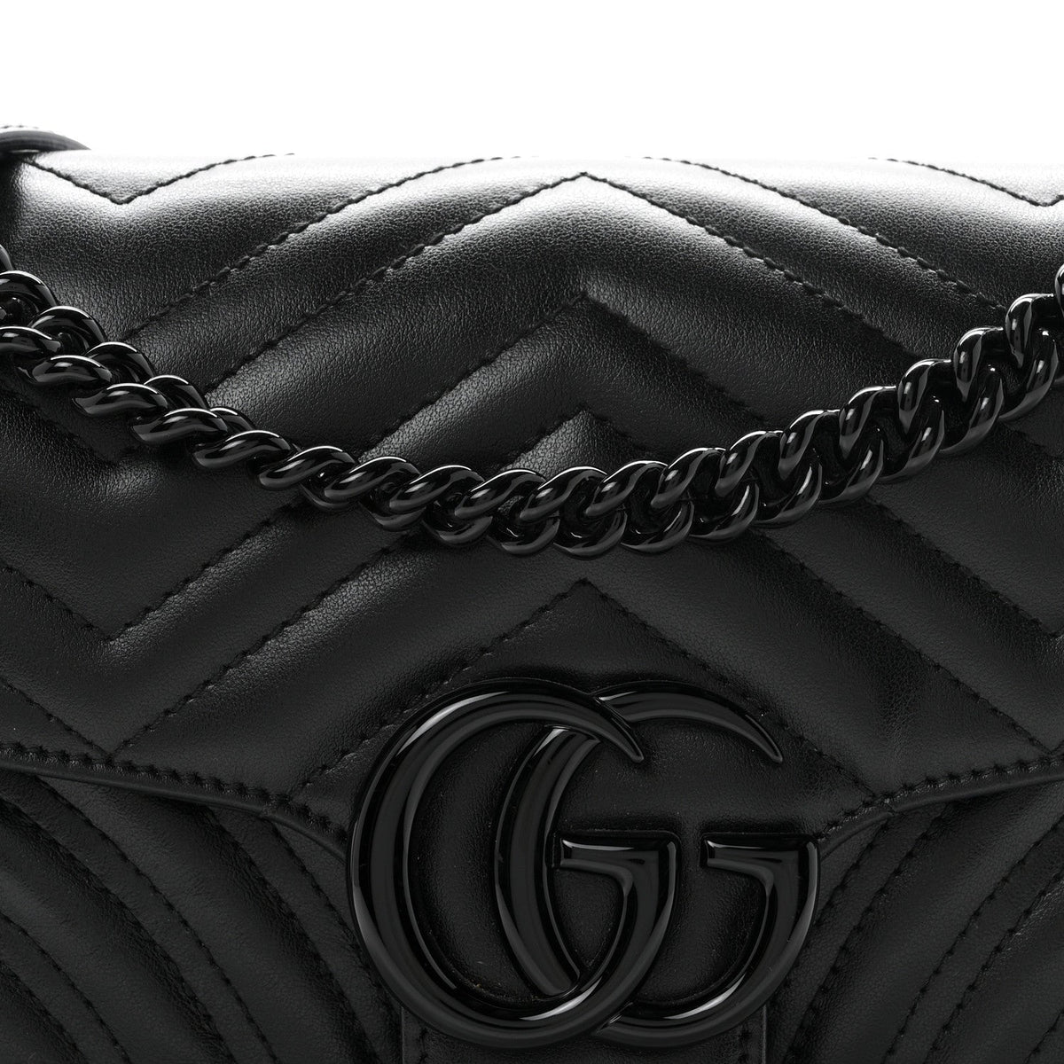 Calfskin Matelasse Monochrome Small GG Marmont Shoulder Bag Black