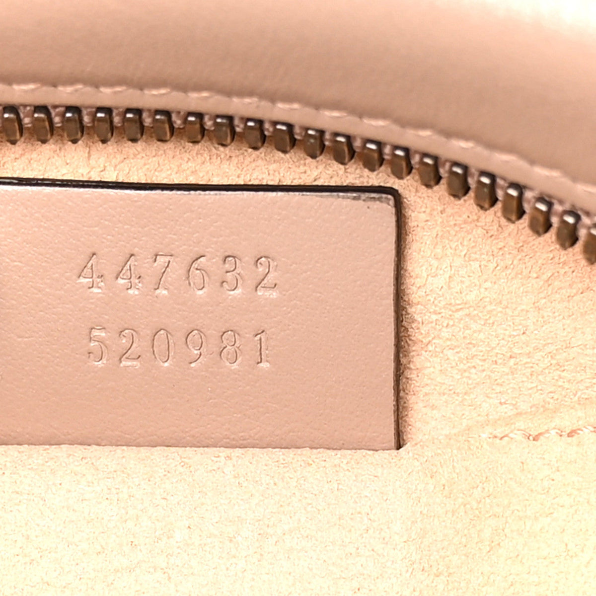 Calfskin Matelasse Small GG Marmont Chain Shoulder Bag Porcelain Rose