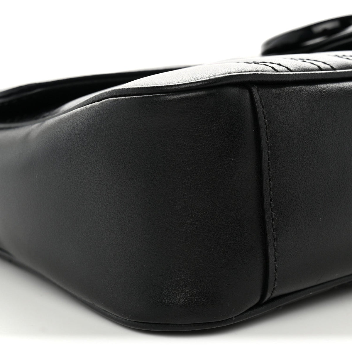 Calfskin Matelasse Monochrome Small GG Marmont Shoulder Bag Black