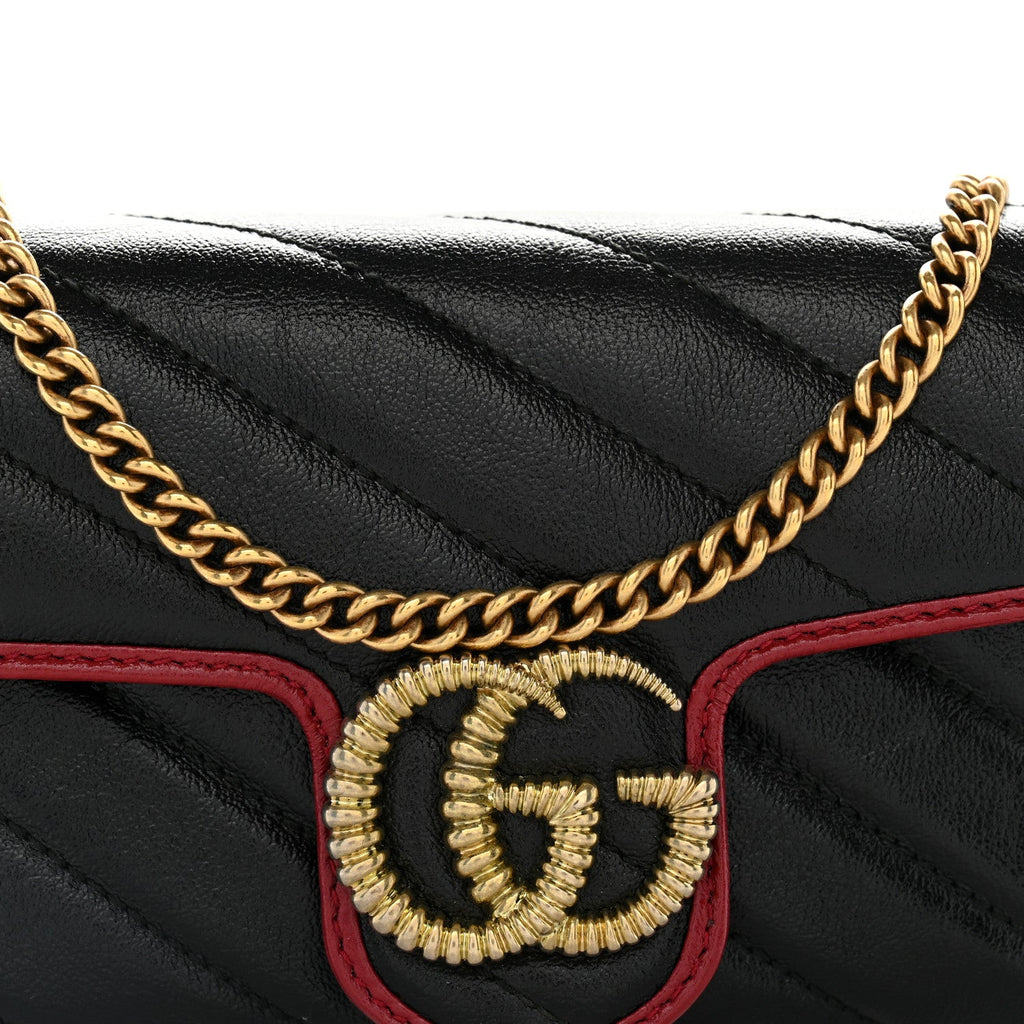 Vintage Effect Calfskin Matelasse Diagonal Super Mini Torchon GG Marmont Shoulder Bag Black Romantic Cherry
