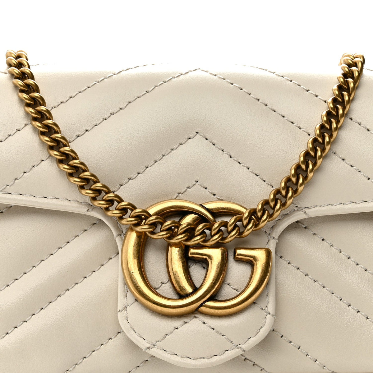 Calfskin Matelasse Super Mini GG Marmont Shoulder Bag White