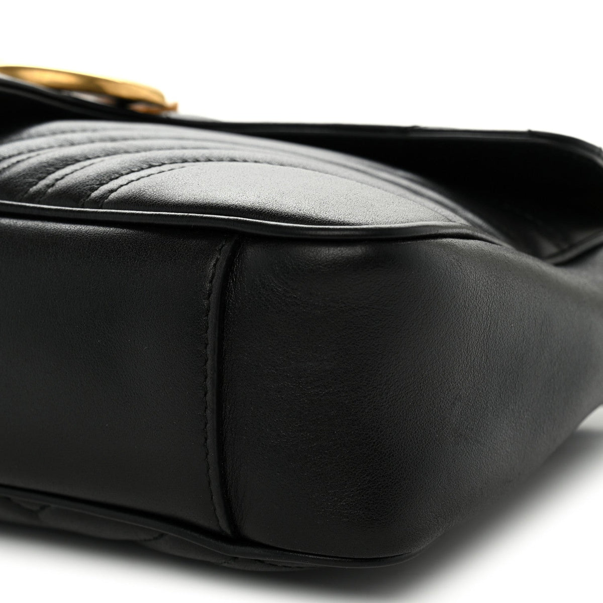 Calfskin Matelasse Medium GG Marmont Shoulder Bag Black