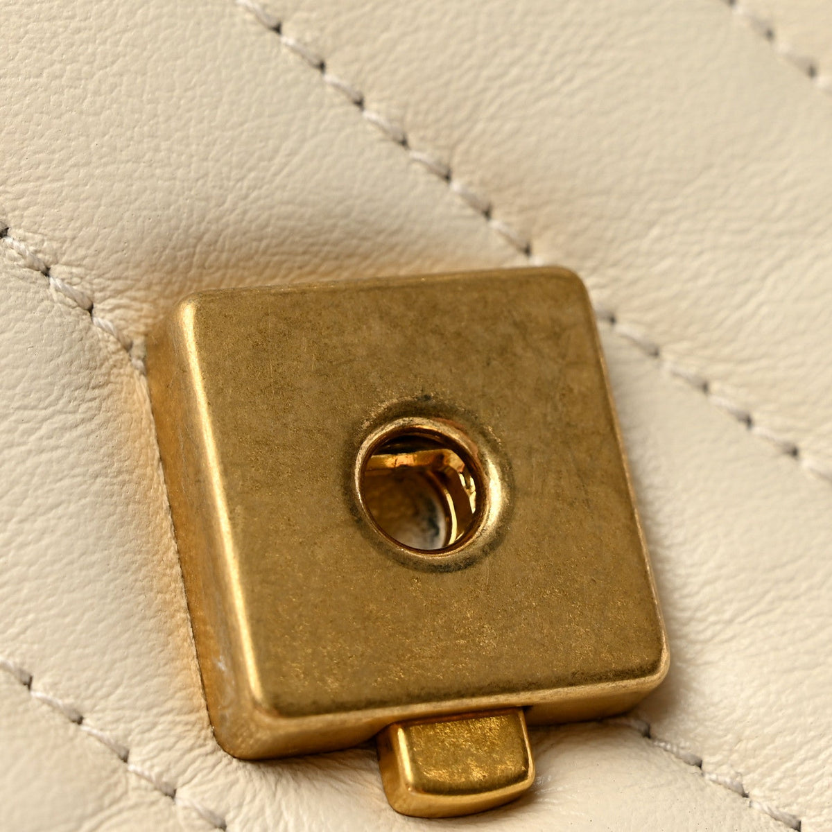 Vintage Effect Calfskin Matelasse Diagonal Mini Torchon GG Marmont Top Handle Shoulder Bag Mystic White Blue Agata