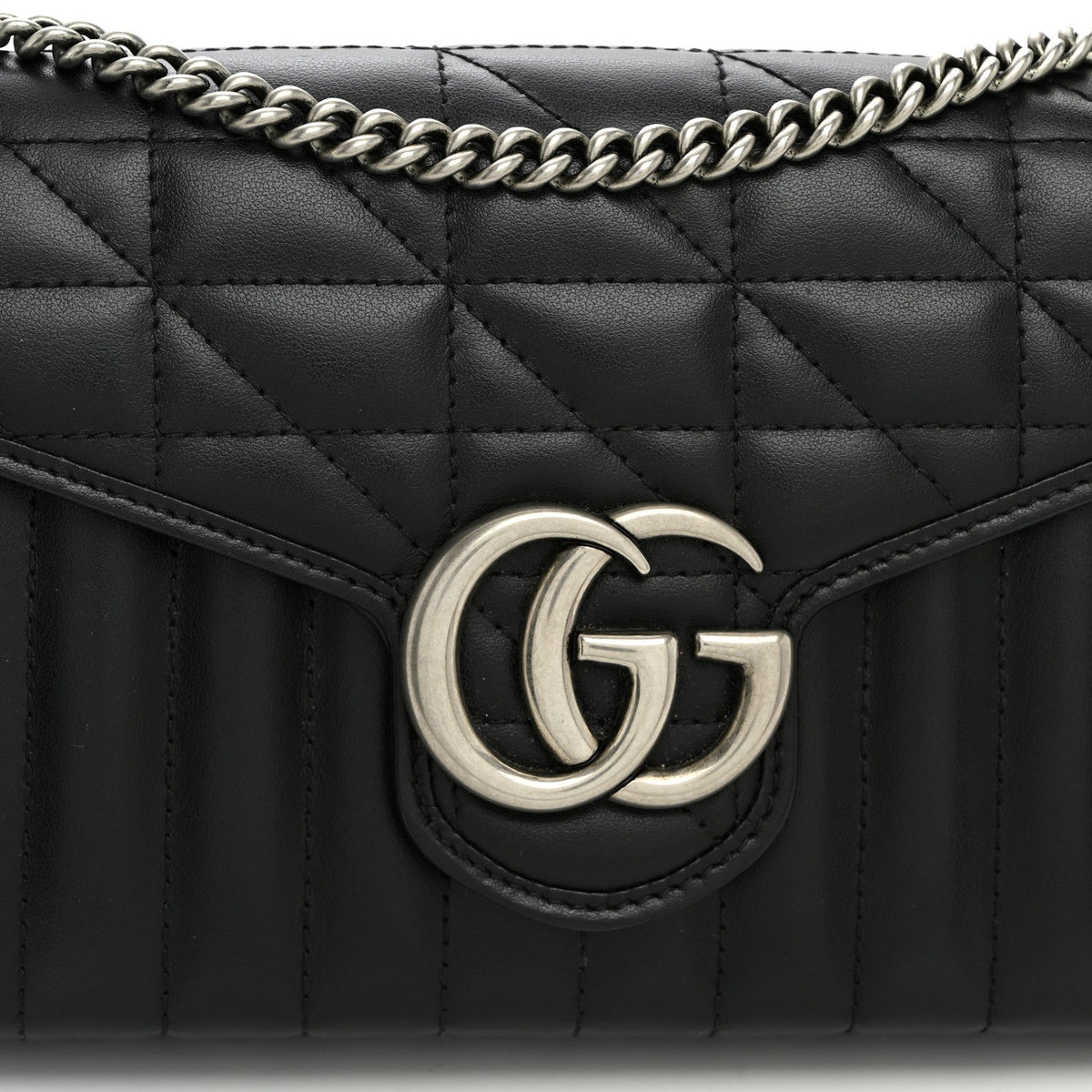 Calfskin Matelasse Aria GG Marmont Chain Wallet Black