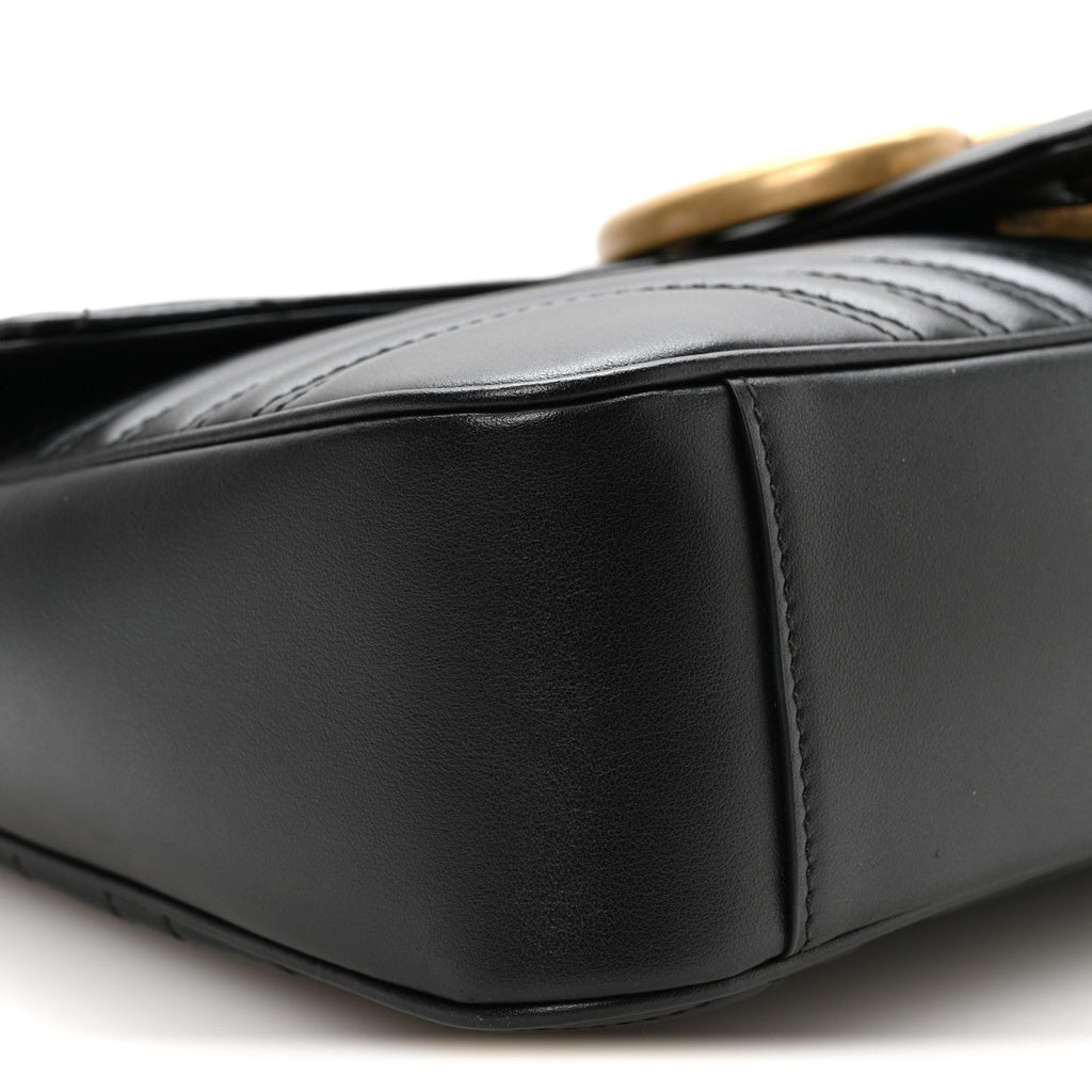 Calfskin Matelasse Medium GG Marmont Shoulder Bag Black