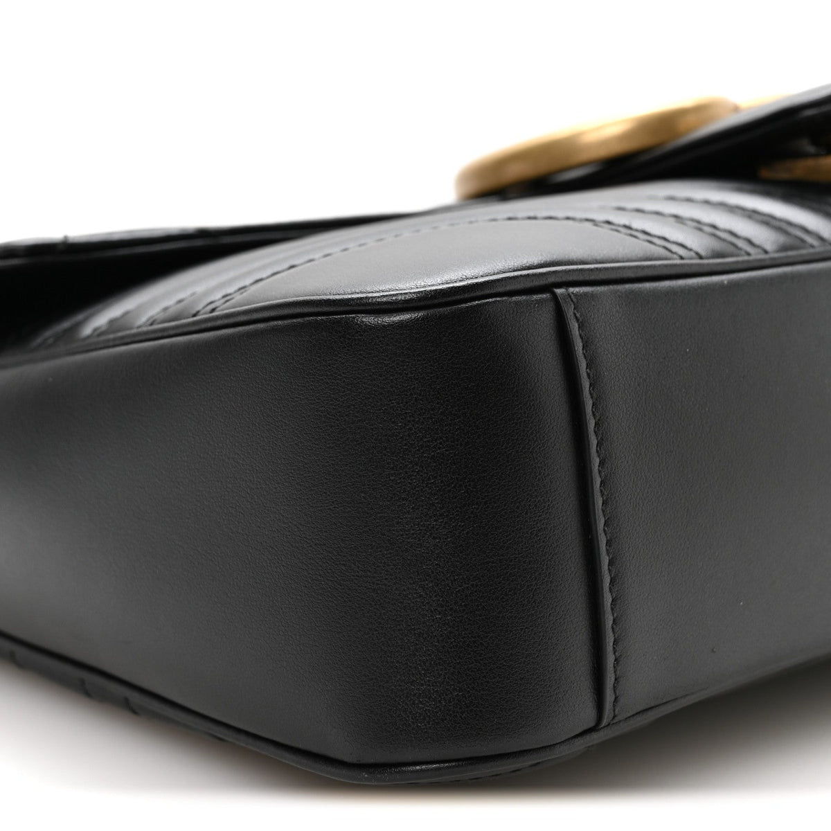 Calfskin Matelasse Medium GG Marmont Shoulder Bag Black