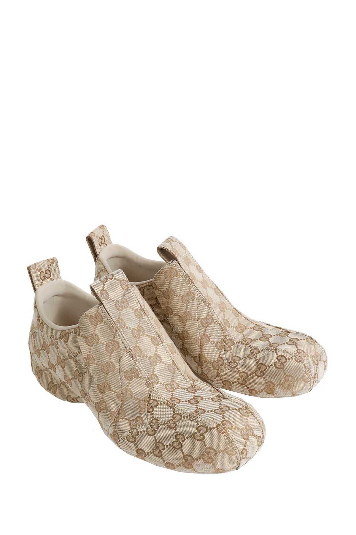 Drip sneaker