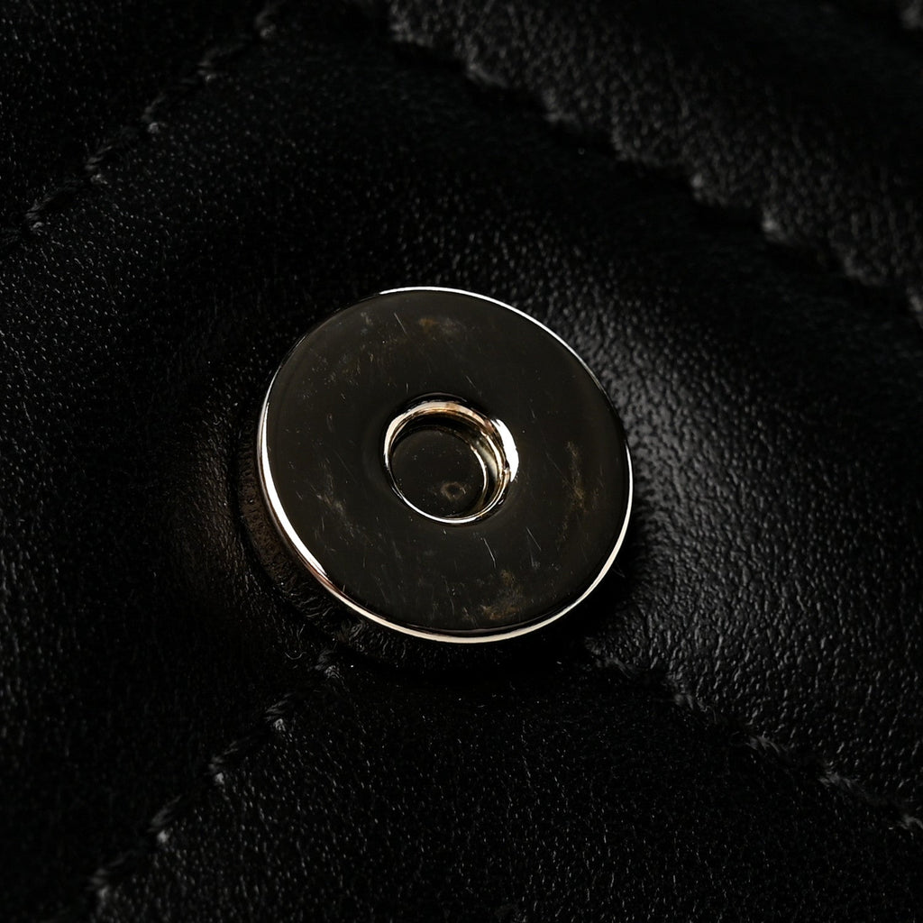 Calfskin Matelasse GG Marmont Chain Wallet Black