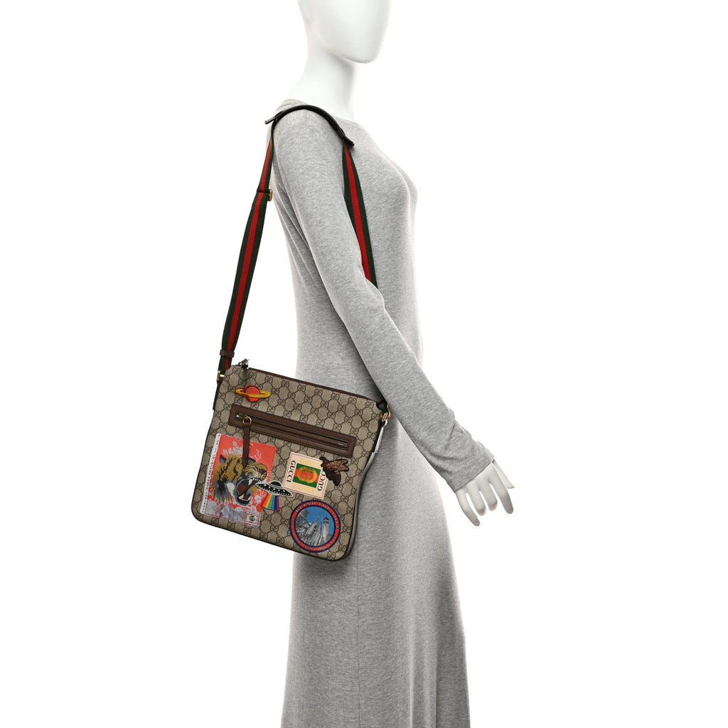 Soft GG Supreme Monogram Courrier Web Medium Flat Messenger Bag Beige New Acero Multicolor
