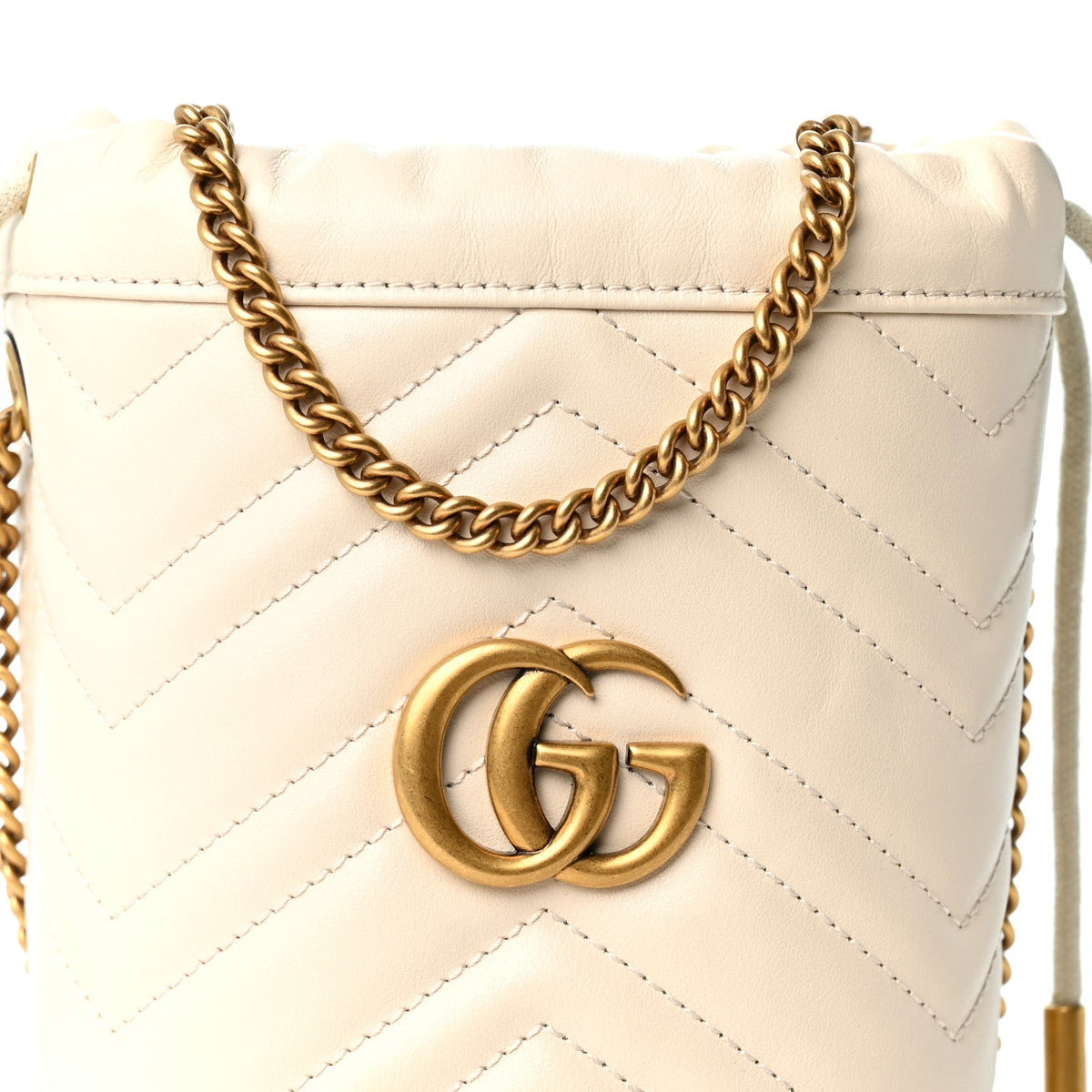 Calfskin Matelasse Mini GG Marmont 2.0 Bucket Bag White