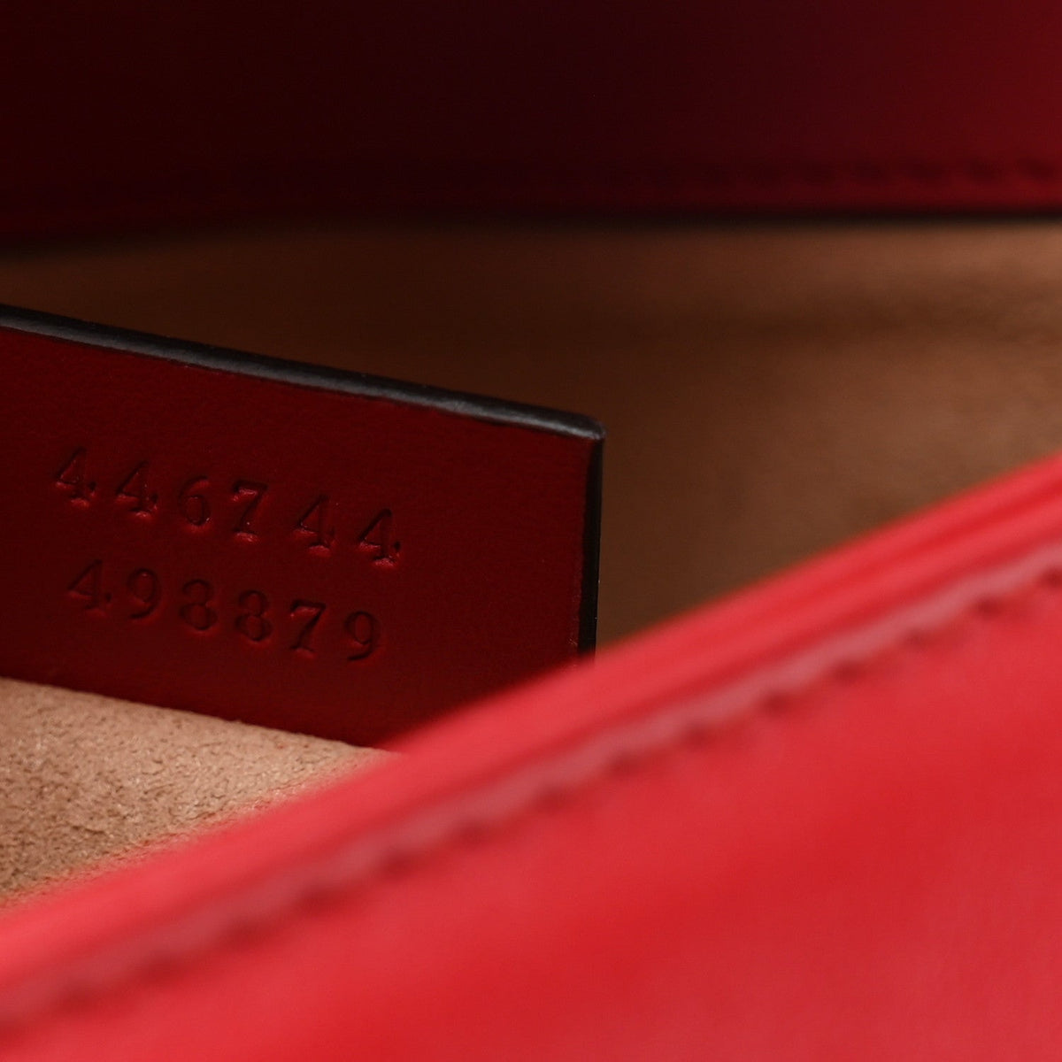 Calfskin Matelasse Mini GG Marmont Shoulder Bag Hibiscus Red