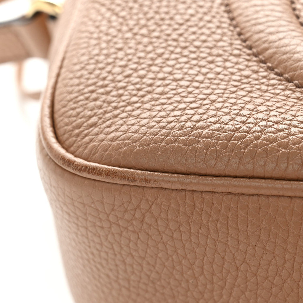 Pebbled Calfskin Small Soho Disco Bag Camelia