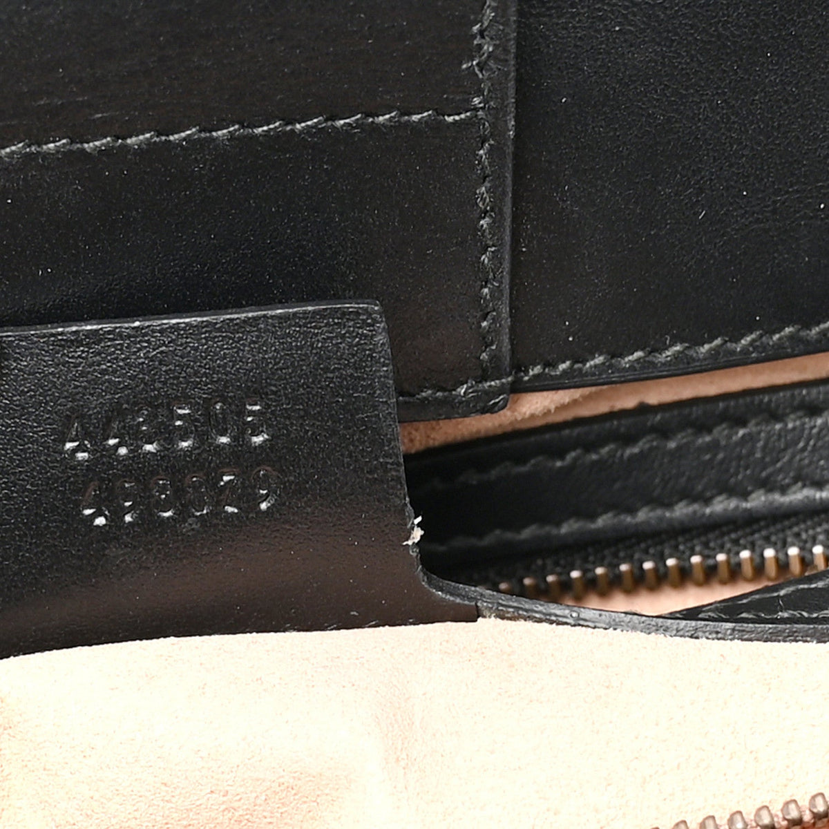 Calfskin Matelasse Medium GG Marmont Tote Black